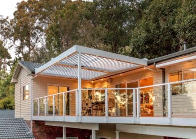 Behold This Beautiful Bayview Pergola Design & Opening Roof