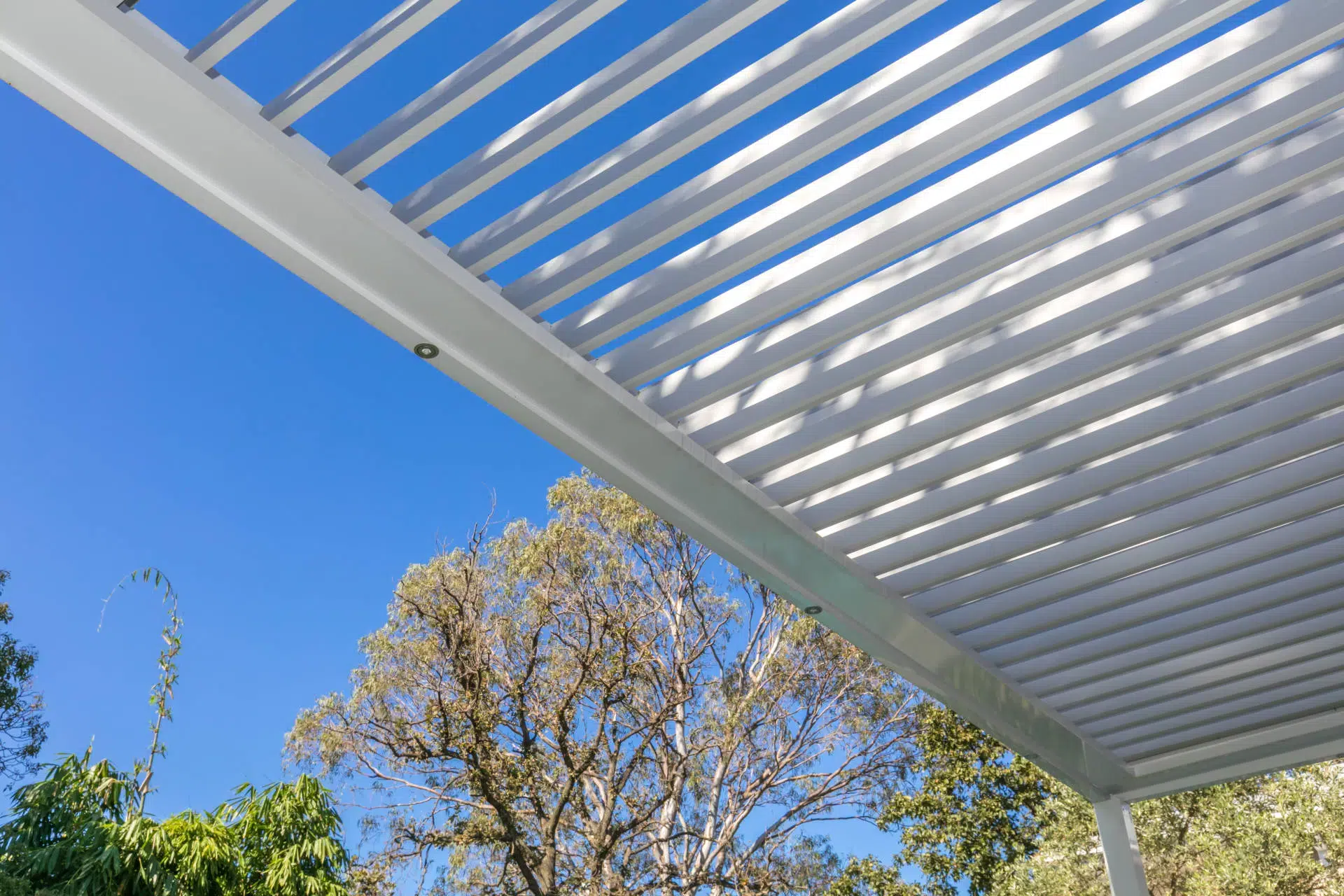 Close up of Riverview pergola open roof louvres.