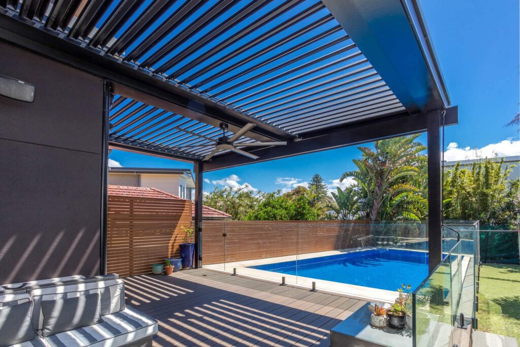 Sandringham pergola with shade created by roof louvres.