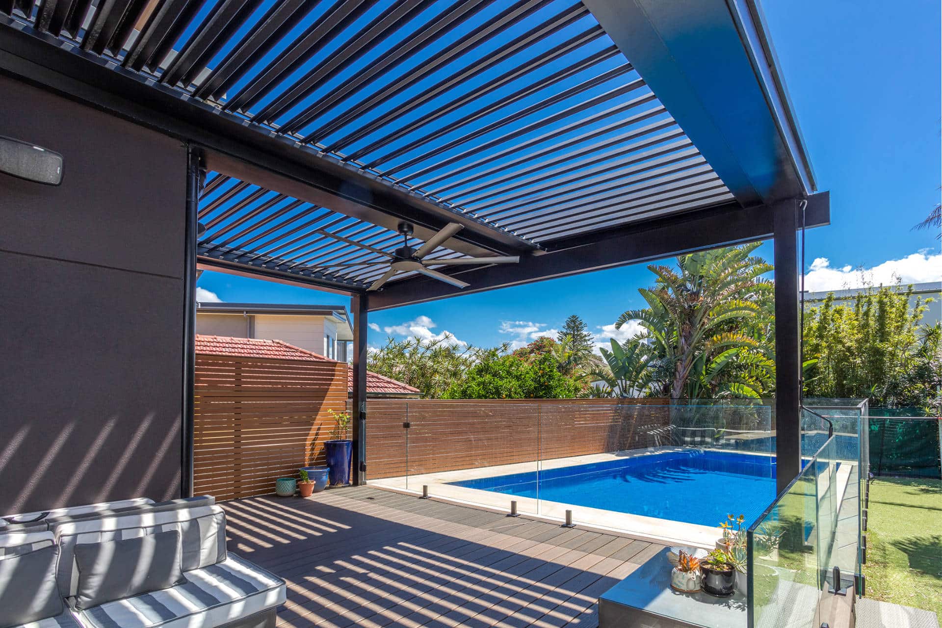 Sandringham pergola with shade created by roof louvres.