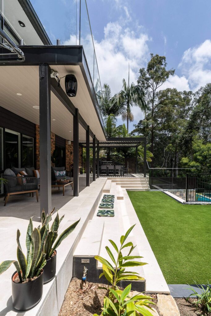 Side view of the West Pymble pergola.