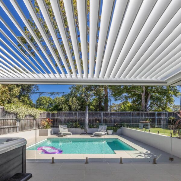 Spectacular Lane Cove Pergola with Motorised Open Roof