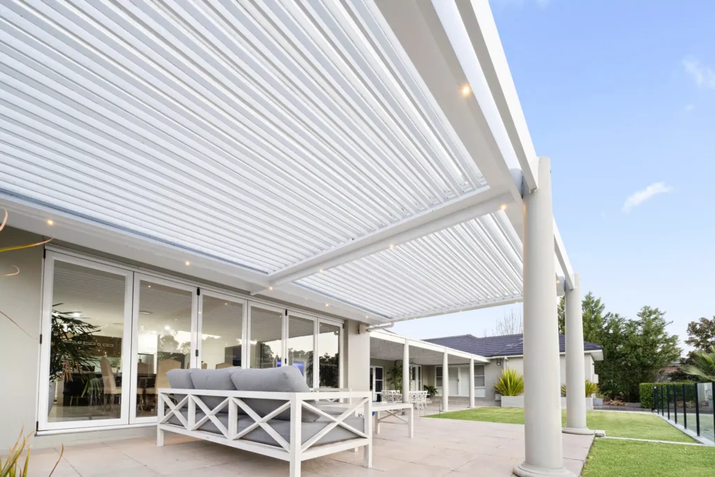 Grasmere opening roof showing left and right frames.
